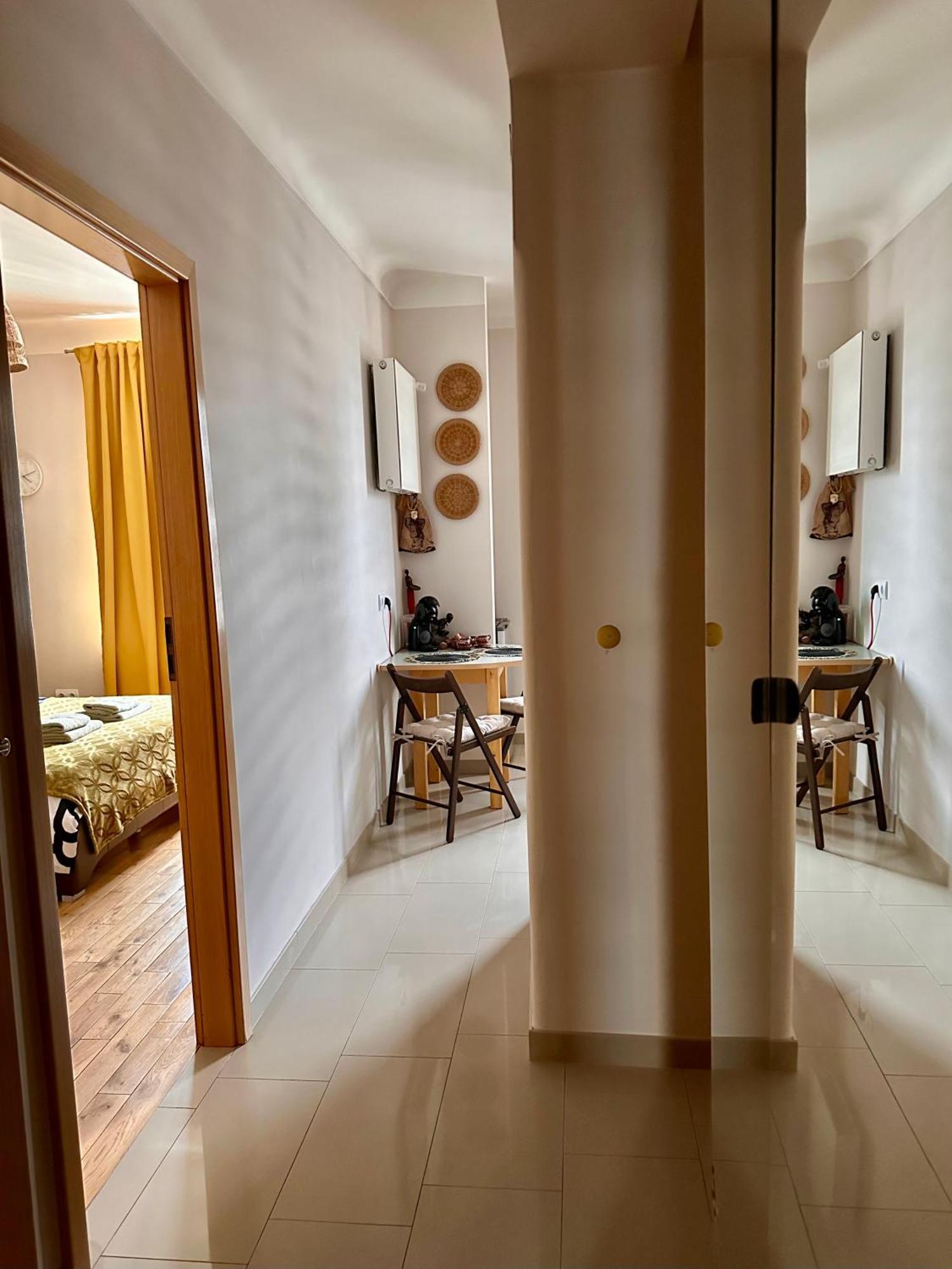 Africa Apartment Варшава Екстериор снимка
