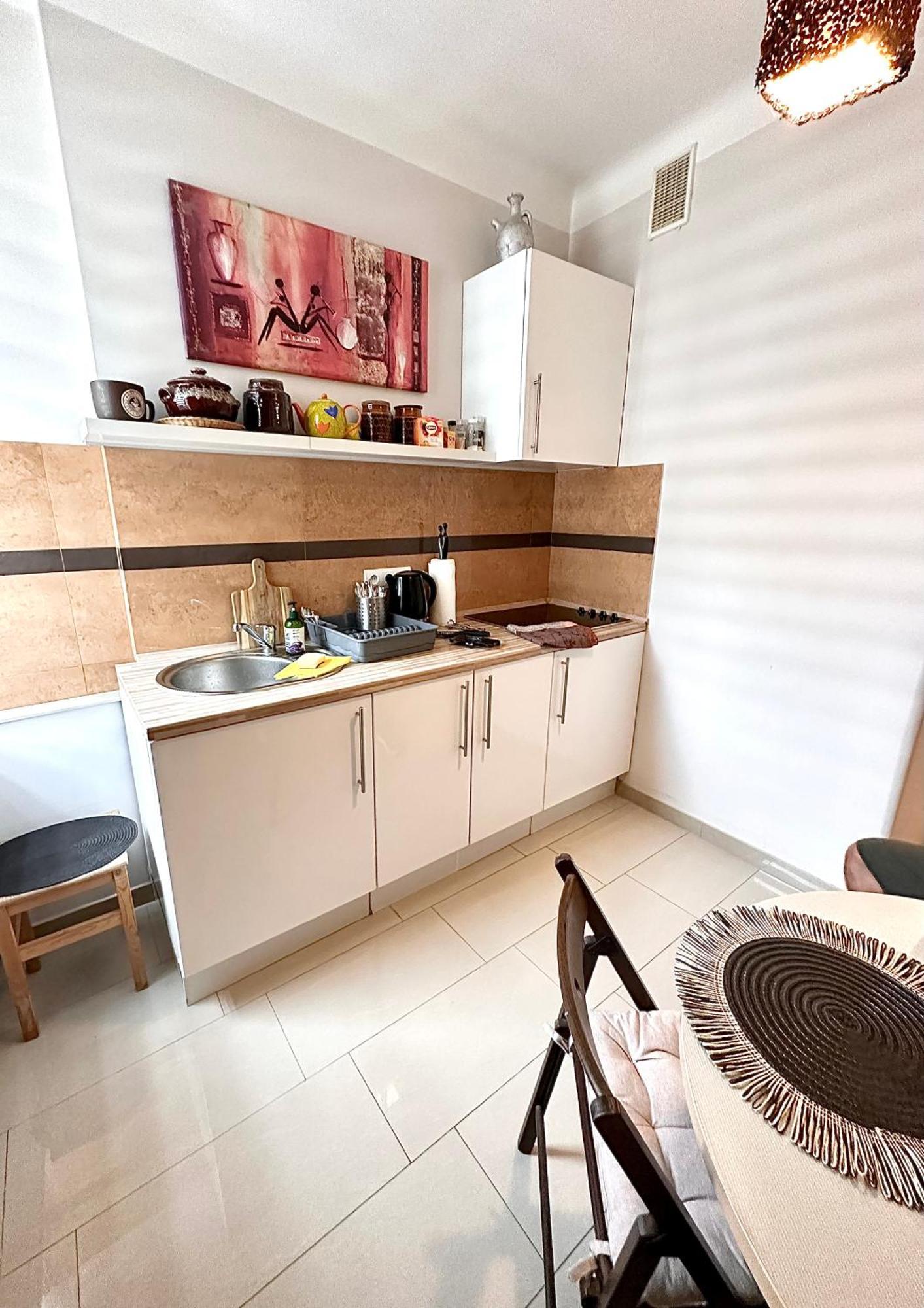Africa Apartment Варшава Екстериор снимка